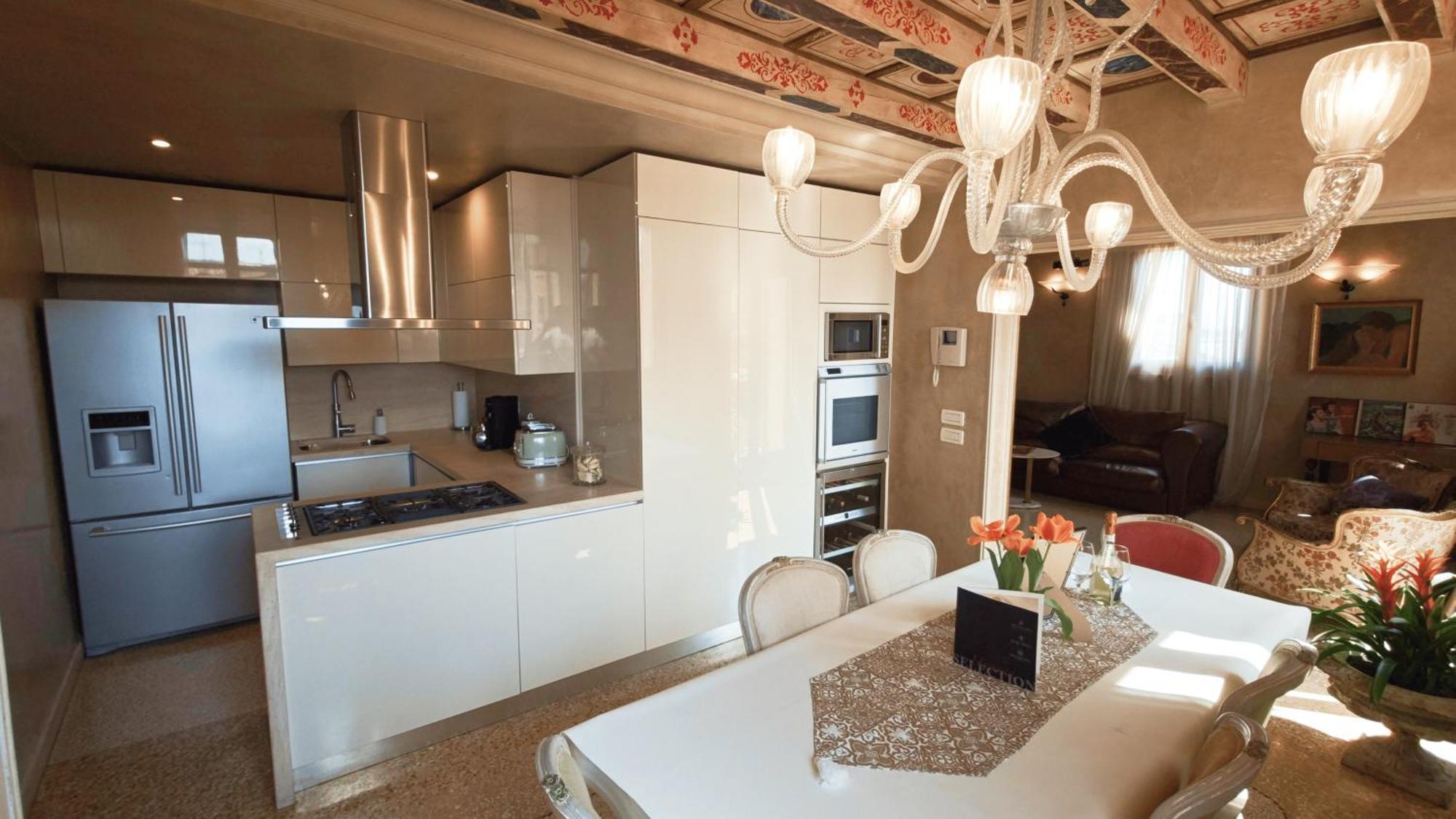Opera Luxury Apartment Verona Exterior photo